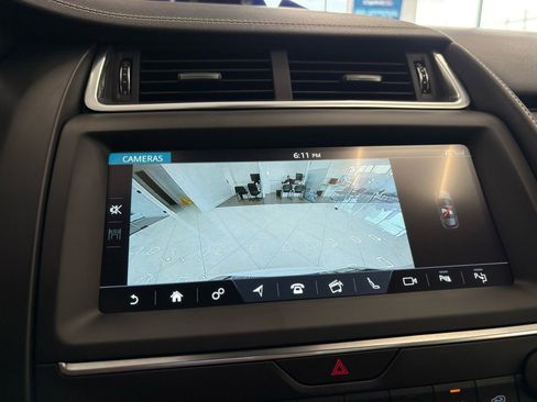 Used 2020 Jaguar E-PACE R-Dynamic HSE image 38