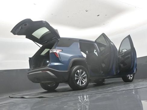Used 2026 Chevrolet Equinox LT FWD image 55