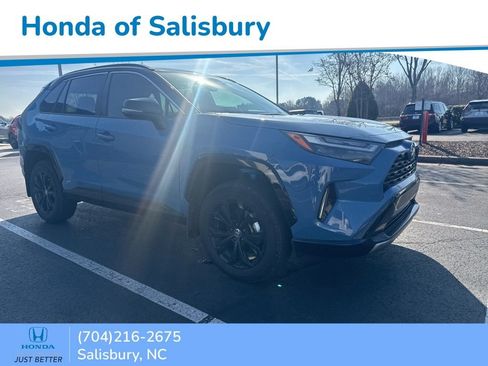 Used 2024 Toyota RAV4 XSE AWD/4WD image 1