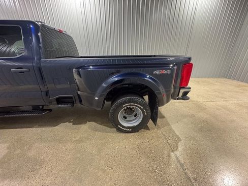 Used 2024 Ford F350 XLT image 5