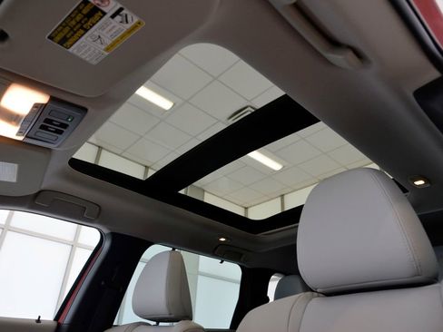 Used 2023 Mitsubishi Outlander SEL image 27