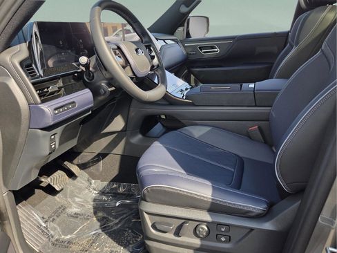 New 2026 INFINITI QX80 4WD w/ Sport Exterior Package image 12