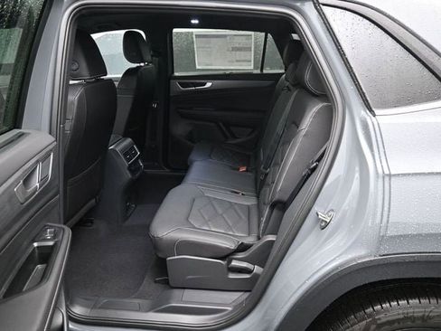 New 2026 Volkswagen Atlas Cross Sport SE AWD/4WD image 11
