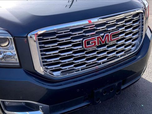 Used 2019 GMC Yukon Denali w/ Denali Ultimate Package image 30