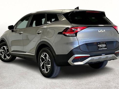 Used 2023 Kia Sportage LX image 15