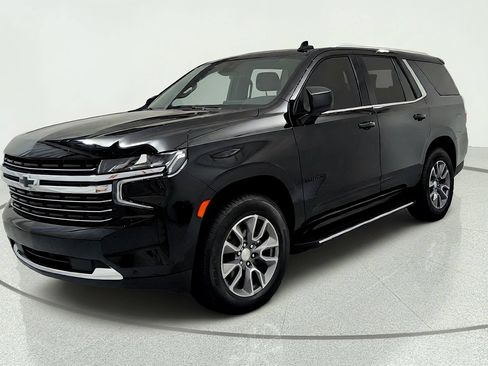 Used 2023 Chevrolet Tahoe LT w/ Luxury Package AWD/4WD image 1