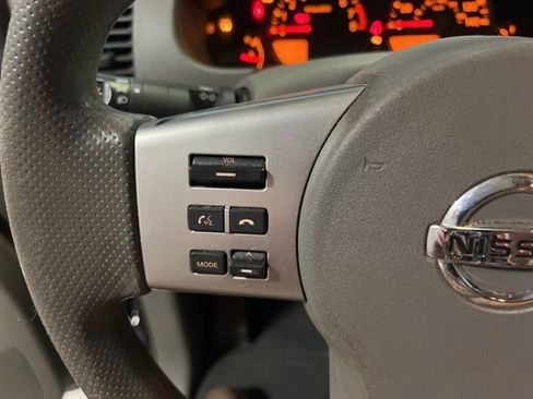 Used 2021 Nissan Frontier SV image 37