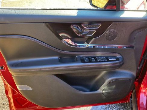 Certified 2023 Lincoln Corsair Reserve w/ Equipment Group 201A image 12