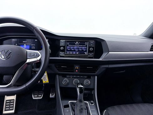 Used 2024 Volkswagen Jetta Sport FWD image 7