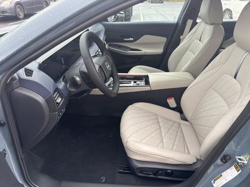 New 2026 Nissan Sentra SL FWD image 13