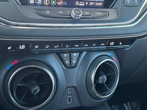 Used 2022 Chevrolet Blazer Premier w/ LPO, Sport Package FWD image 27