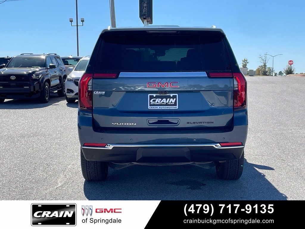 Used 2025 GMC Yukon Elevation w/ Elevation Premium Package AWD/4WD image 6