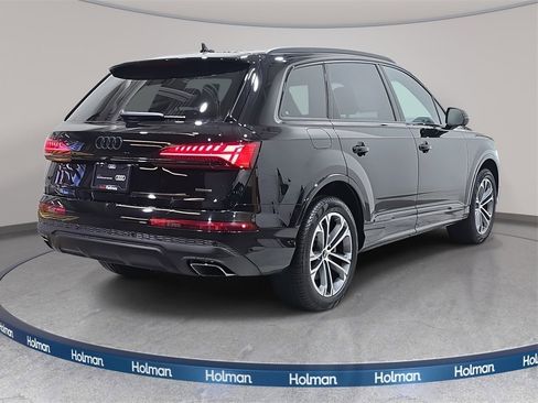 Certified 2025 Audi Q7 2.0T Premium w/ Convenience Plus Package image 5