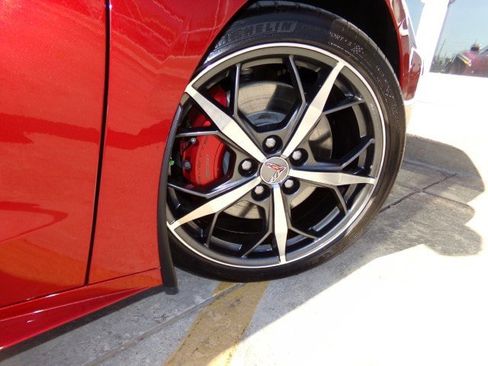 Used 2021 Chevrolet Corvette Stingray Premium Conv w/ Z51 Performance Package image 31