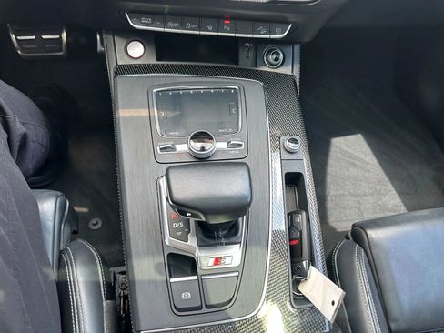 Used 2020 Audi SQ5 Prestige w/ Prestige Package image 27