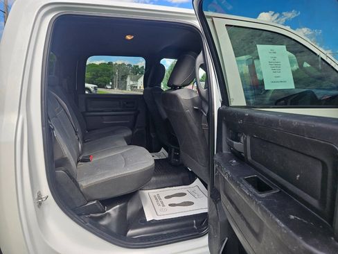 Used 2021 RAM 3500 Tradesman w/ Chrome Appearance Group AWD/4WD image 18