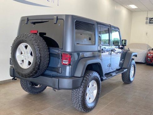Used 2017 Jeep Wrangler Unlimited Sport w/ Quick Order Package 24S AWD/4WD image 8