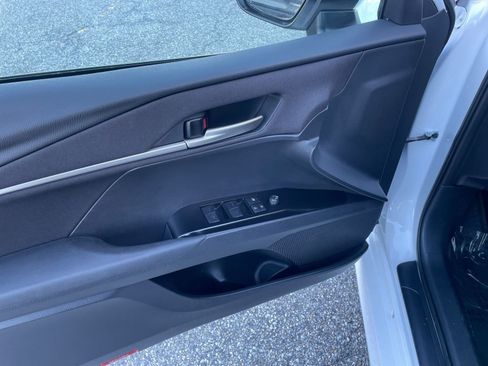Used 2025 Toyota Camry LE image 20
