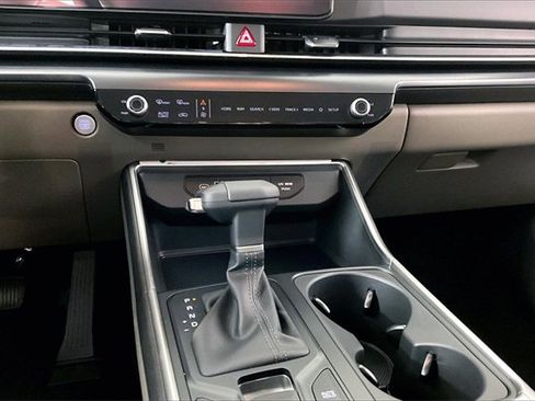 New 2026 Kia Carnival image 7