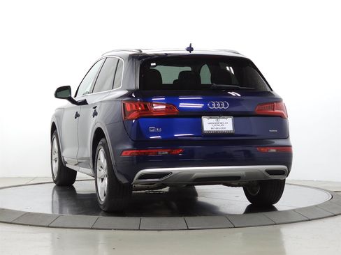 Used 2019 Audi Q5 2.0T Premium Plus w/ Premium Plus Package AWD/4WD image 5