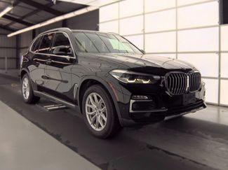 Used 2020 BMW X5 sDrive40i w/ Parking Assistance Package RWD video 2