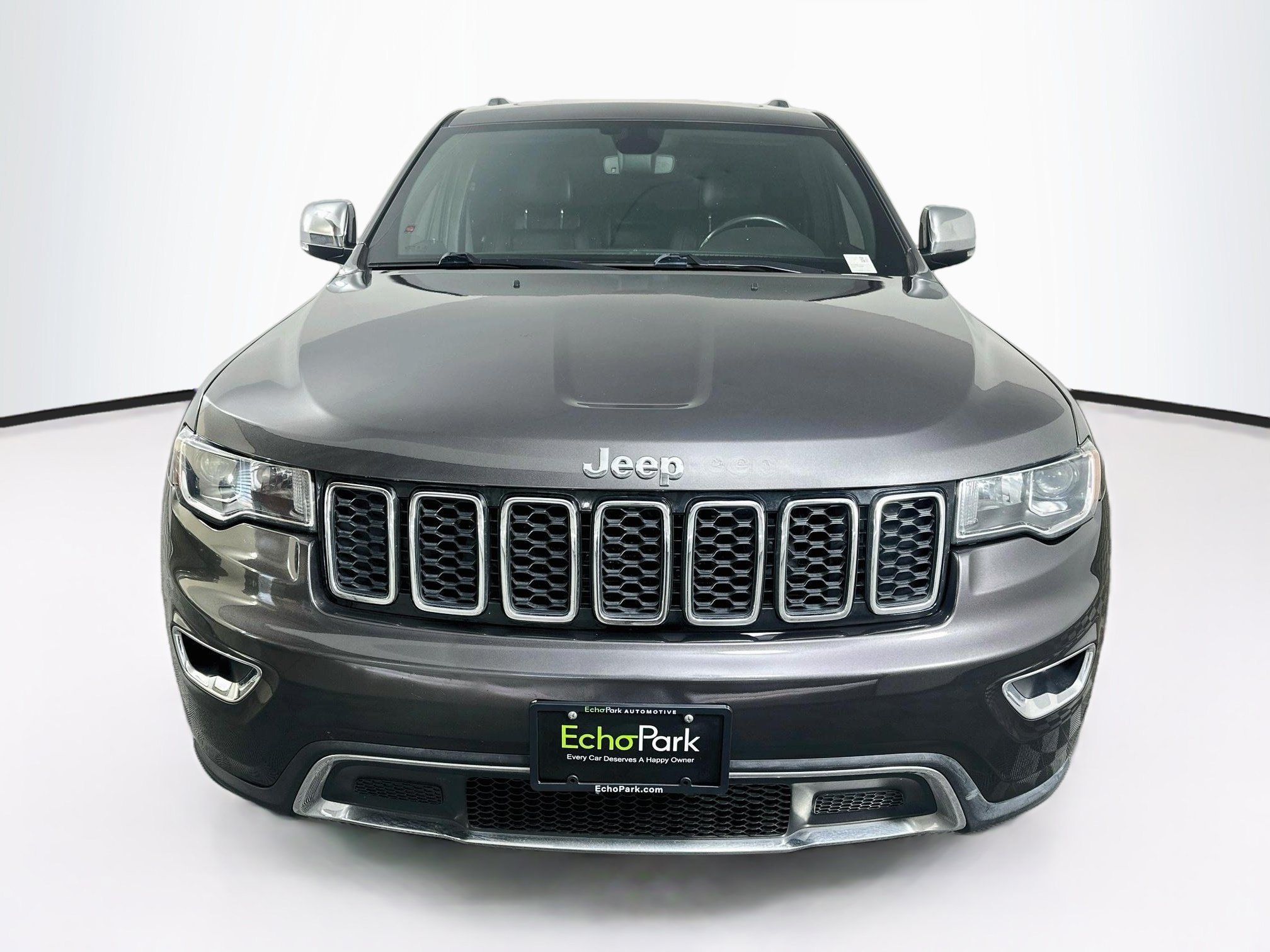 Used 2020 Jeep Grand Cherokee Limited AWD/4WD image 2