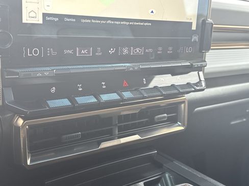 Used 2022 GMC Hummer EV Edition 1 w/ LPO, Illumination Package image 18