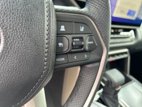 New 2026 Toyota Tundra Limited AWD/4WD image 25