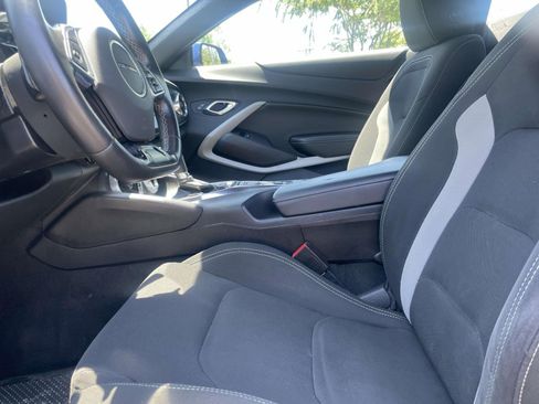 Used 2020 Chevrolet Camaro LT w/ RS Package RWD image 9