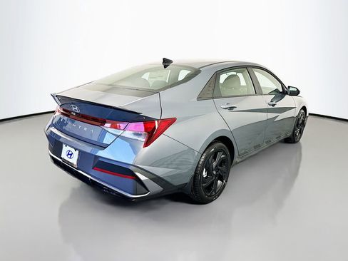 New 2026 Hyundai Elantra Sport image 5