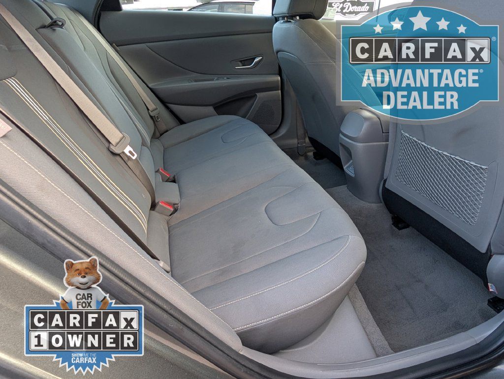 Used 2025 Hyundai Elantra SEL FWD image 23