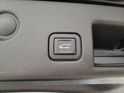 Certified 2024 Chevrolet Equinox LT image 19