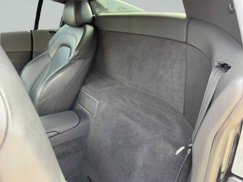 Used 2011 Audi R8 V8 image 21