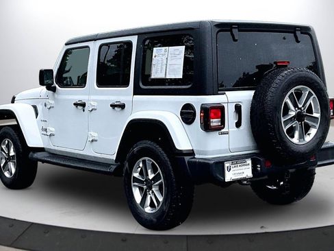 Certified 2022 Jeep Wrangler Unlimited Sahara w/ Cold Weather Group AWD/4WD image 7