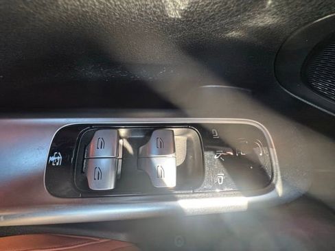 Used 2023 Mercedes-Benz C 300 4MATIC Sedan image 8