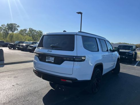 New 2026 Jeep Grand Wagoneer Limited image 5