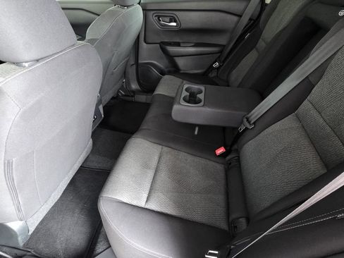 Used 2025 Nissan Rogue SV AWD/4WD image 7
