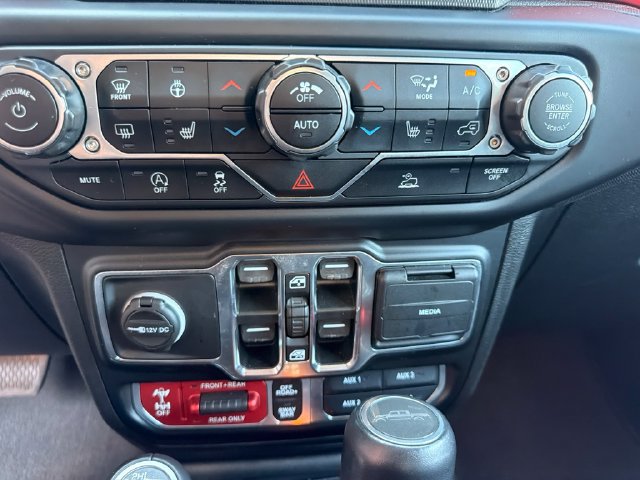 Used 2022 Jeep Gladiator Rubicon w/ LED Lighting Group AWD/4WD image 24