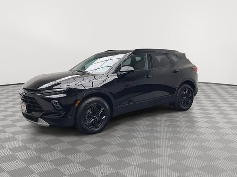 Certified 2024 Chevrolet Blazer LT w/ Convenience Package image 37