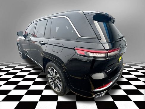 Used 2022 Jeep Grand Cherokee Overland w/ Luxury Tech Group IV image 6