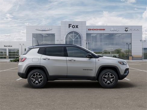 New 2026 Jeep Compass Trailhawk image 21