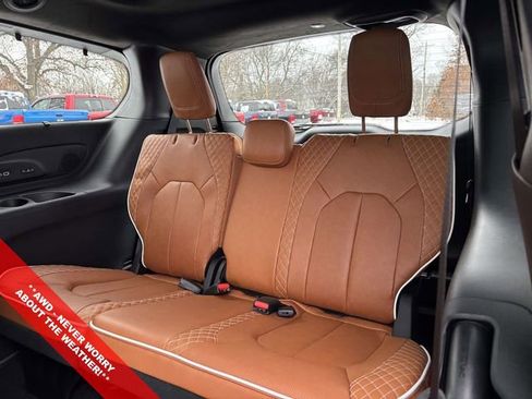 New 2026 Chrysler Pacifica Pinnacle w/ Trailer Tow Group image 7