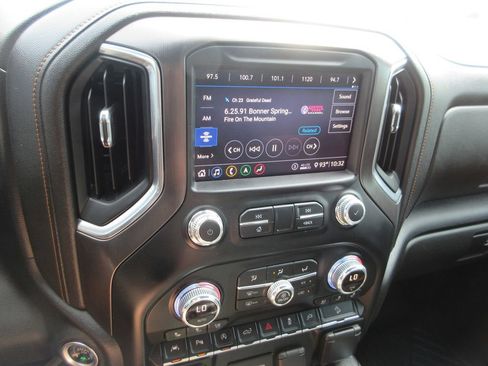 Used 2020 GMC Sierra 1500 AT4 w/ Off-Road Performance Package AWD/4WD image 35