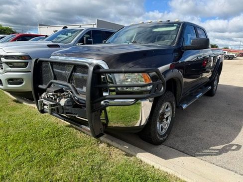 Used 2017 RAM 2500 SLT AWD/4WD image 3
