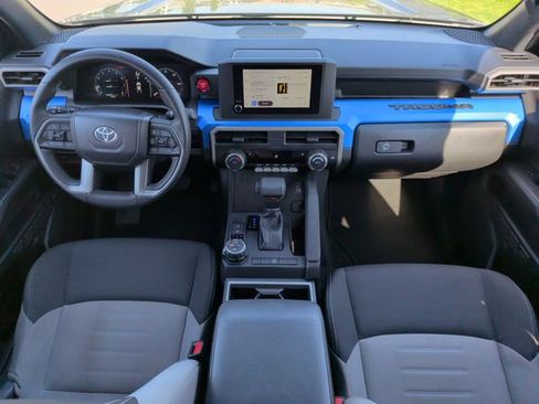Used 2025 Toyota Tacoma TRD Off-Road AWD/4WD image 28