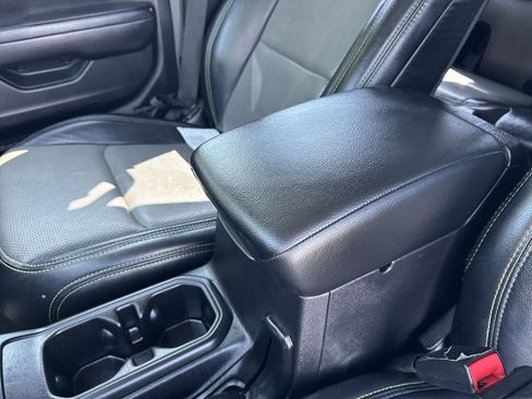 Used 2018 Jeep Wrangler Unlimited Sport AWD/4WD image 28
