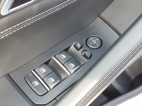 Used 2024 BMW X6 xDrive40i image 16