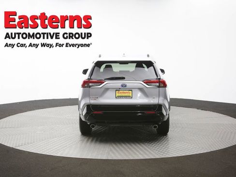 Used 2022 Toyota RAV4 SE image 38