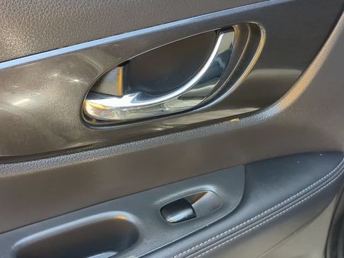 Used 2019 Nissan Rogue SV FWD image 26
