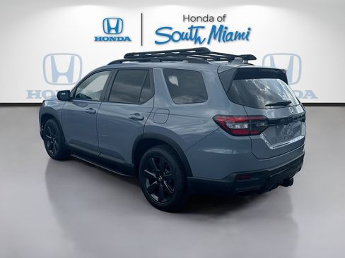 New 2026 Honda Pilot Sport image 5